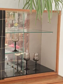 Buffet haut / Vaisselier U 372 / 386 par BLandsman et H Nepozytek 60