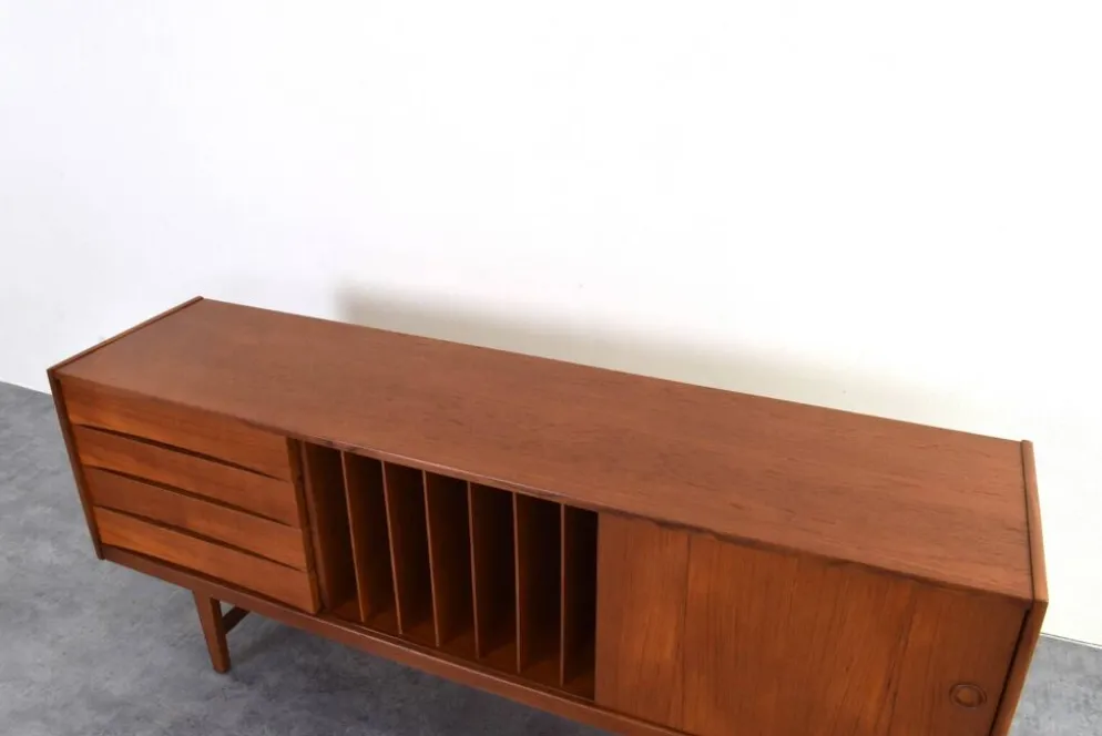 Buffet Hi-Fi en teck mi-siècle Ulvö par Erik Wørts pour Ikea, années 1960.