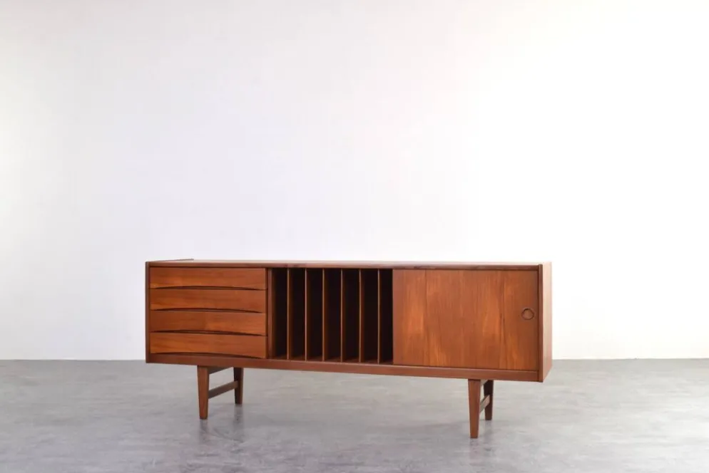 Buffet Hi-Fi en teck mi-siècle Ulvö par Erik Wørts pour Ikea, années 1960.