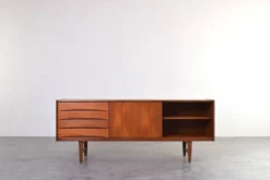 Buffet Hi-Fi en teck mi-siècle Ulvö par Erik Wørts pour Ikea, années 1960.