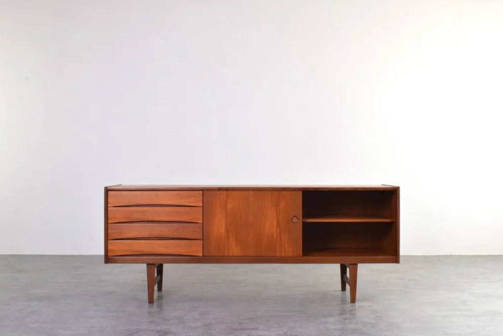 Buffet Hi-Fi en teck mi-siècle Ulvö par Erik Wørts pour Ikea, années 1960.