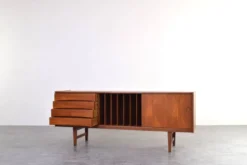 Buffet Hi-Fi en teck mi-siècle Ulvö par Erik Wørts pour Ikea, années 1960.