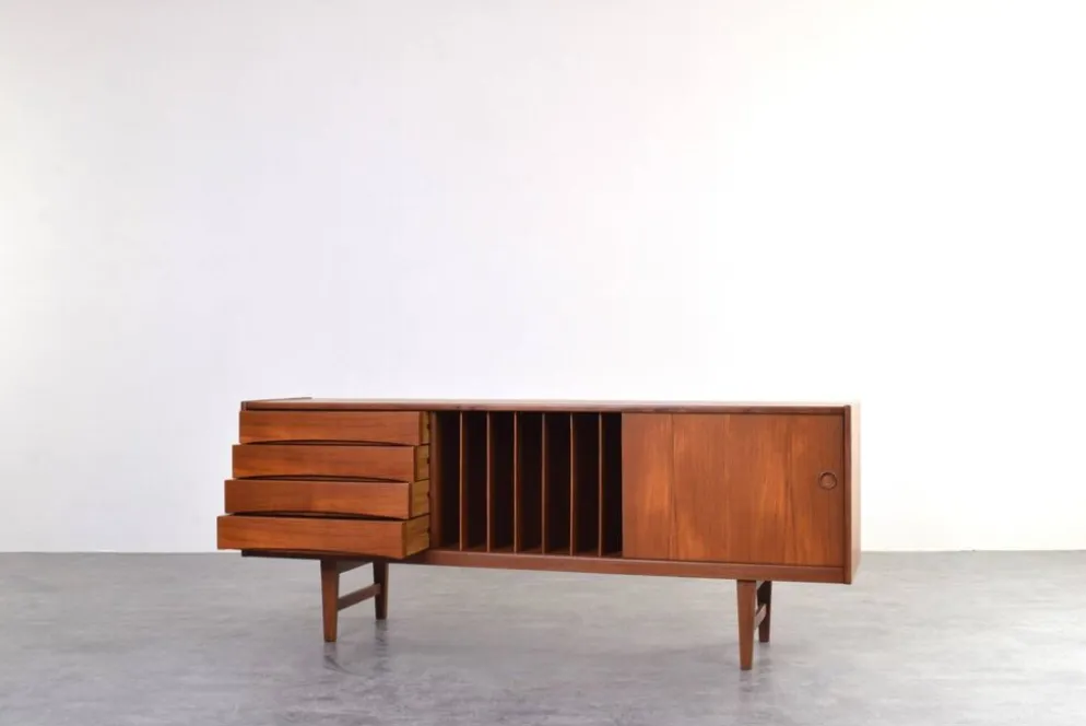 Buffet Hi-Fi en teck mi-siècle Ulvö par Erik Wørts pour Ikea, années 1960.