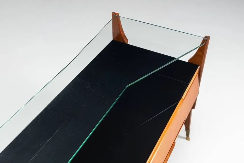 Buffet italien en noyer G. Cecchini e C. Cantu Italie 1950