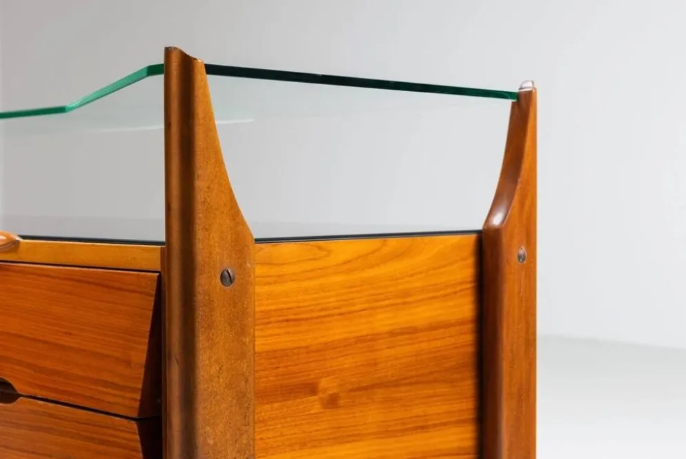 Buffet italien en noyer G. Cecchini e C. Cantu Italie 1950