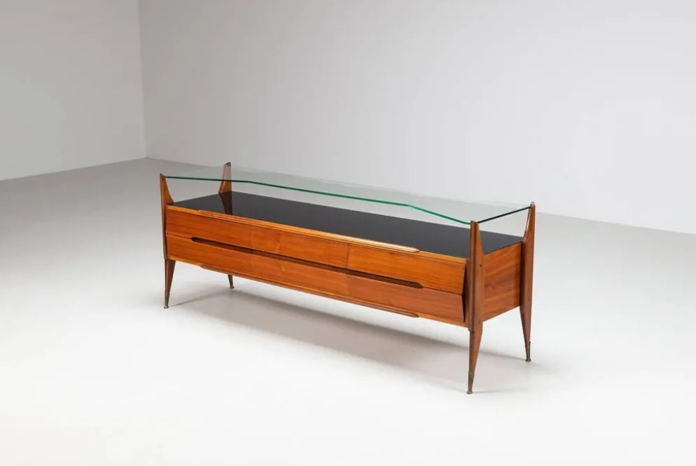 Buffet italien en noyer G. Cecchini e C. Cantu Italie 1950