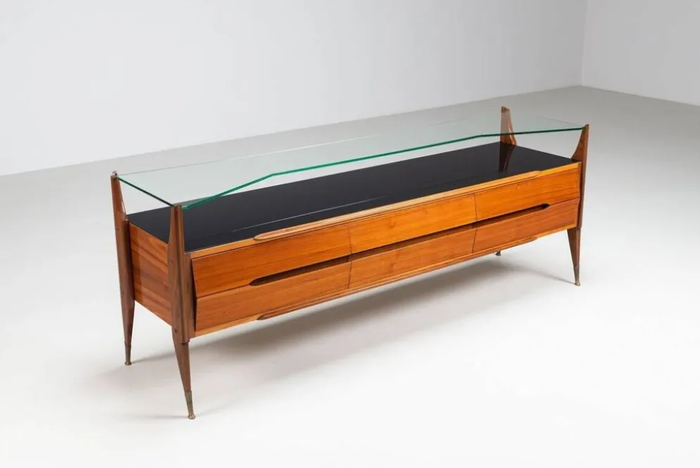 Buffet italien en noyer G. Cecchini e C. Cantu Italie 1950