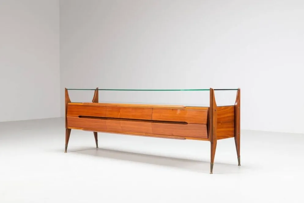 Buffet italien en noyer G. Cecchini e C. Cantu Italie 1950