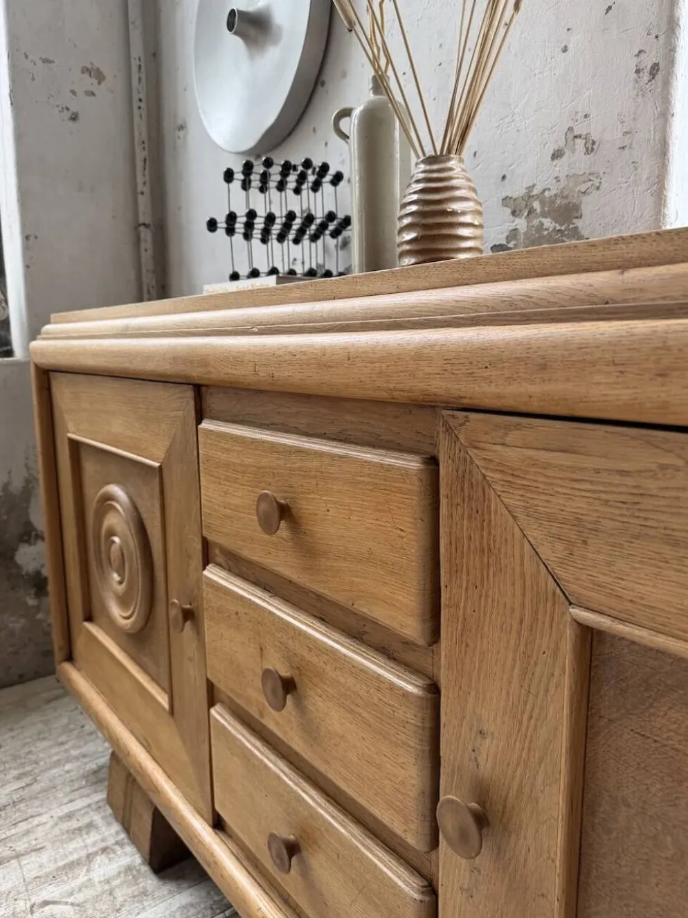 Buffet, meuble de rangement Art déco en chêne dans le goût de Dudouyt, 1940