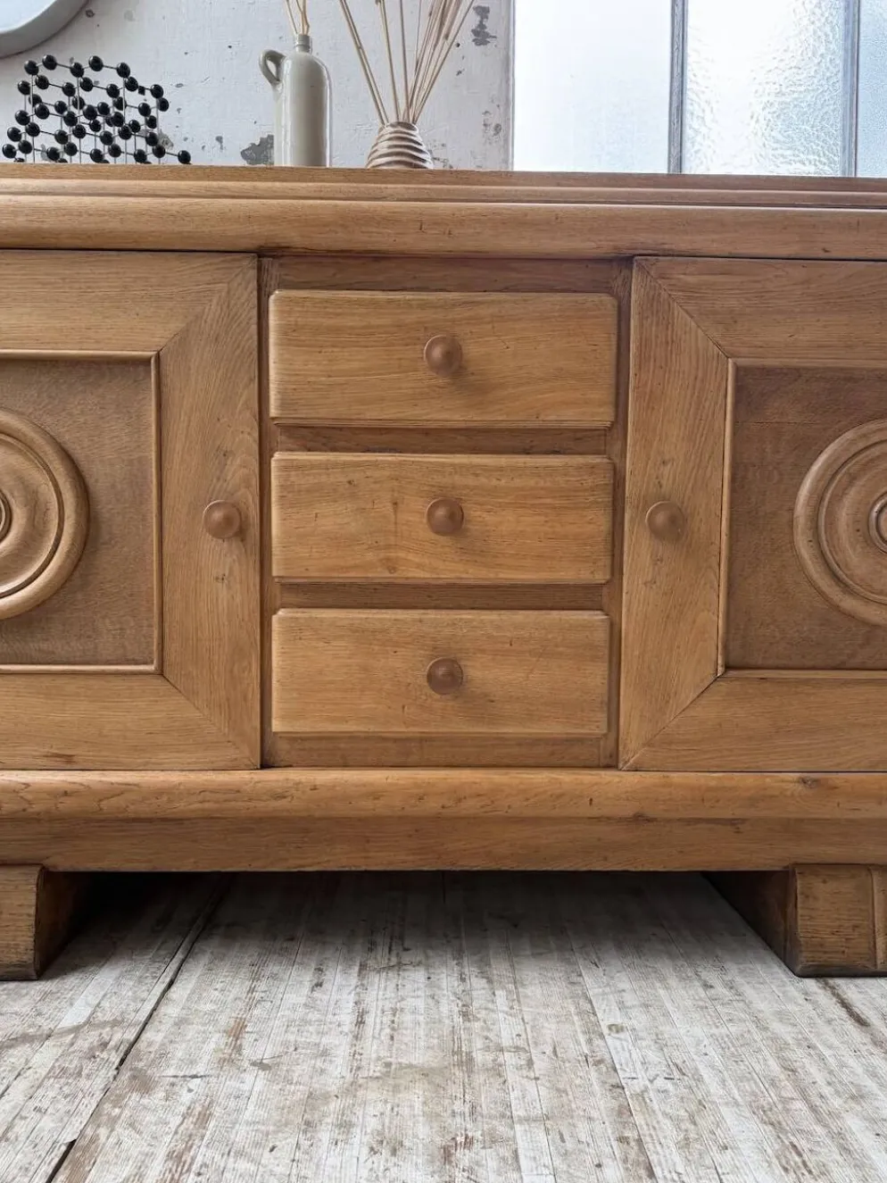 Buffet, meuble de rangement Art déco en chêne dans le goût de Dudouyt, 1940