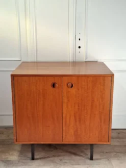 Buffet moderniste