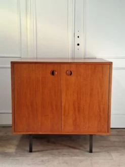 Buffet moderniste