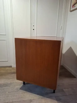 Buffet moderniste