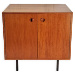 Buffet moderniste
