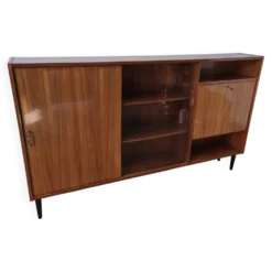 Buffet moderniste des années 1970