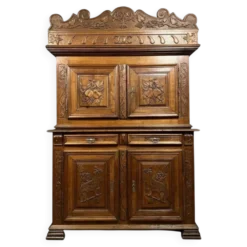buffet Montbéliard a 4 volets style Renaissance en chêne massif vers 1850