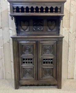 Buffet néo breton des années 50 en châtaignier