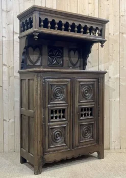 Buffet néo breton des années 50 en châtaignier
