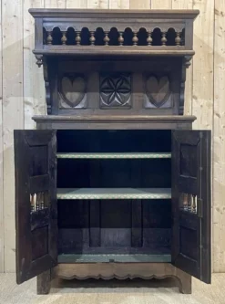 Buffet néo breton des années 50 en châtaignier