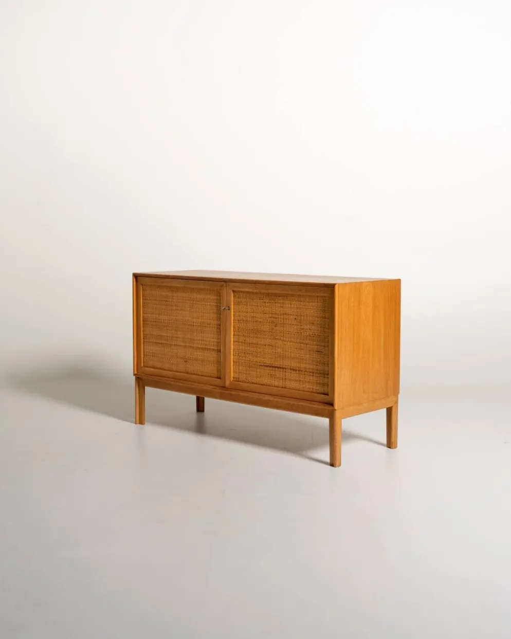 Buffet "Norrland" par Alf Svensson pour Bjärsta, années 1960.