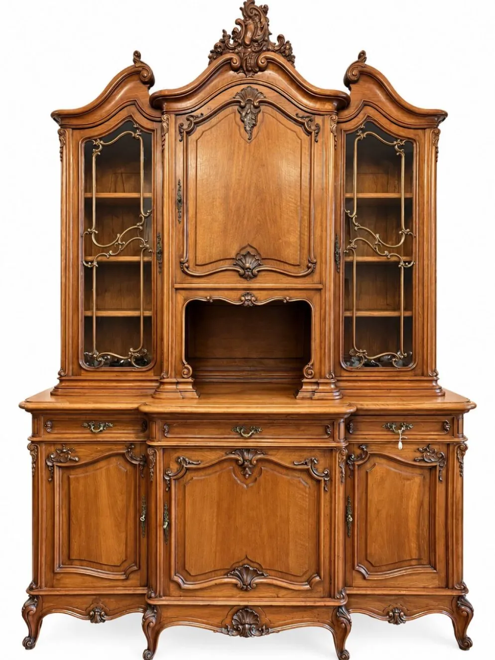 Buffet Noyer de style Louis XV