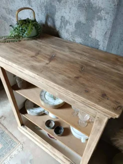 Buffet ouvert en bois