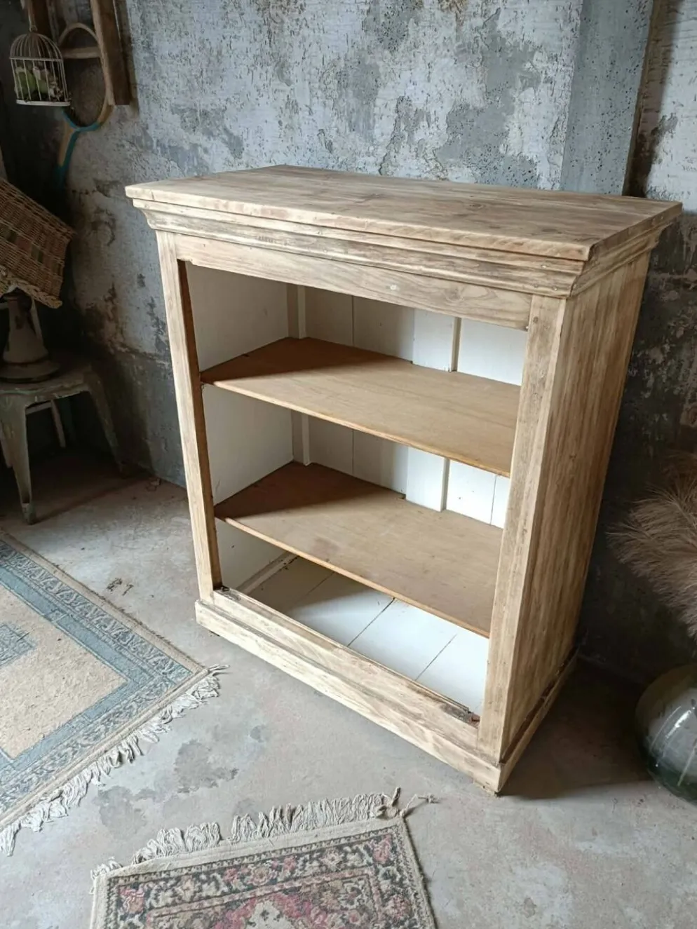 Buffet ouvert en bois