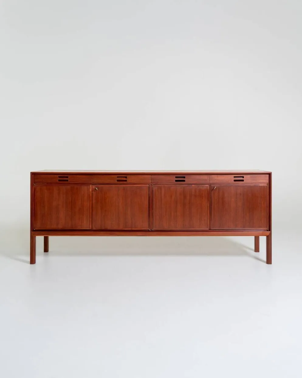 Buffet par Bertil Fridhagen pour Bodafors, Suède, années 1960.