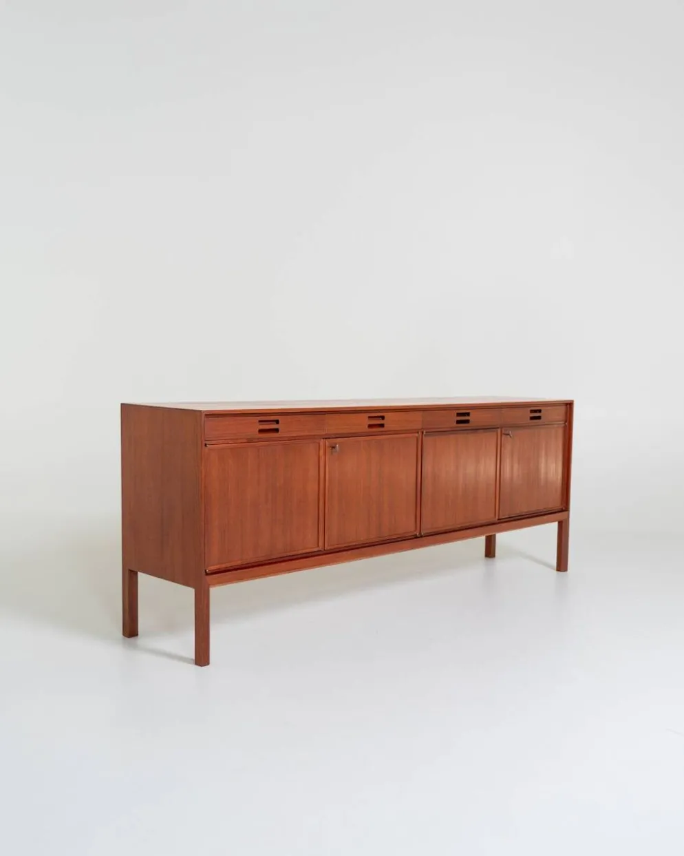 Buffet par Bertil Fridhagen pour Bodafors, Suède, années 1960.