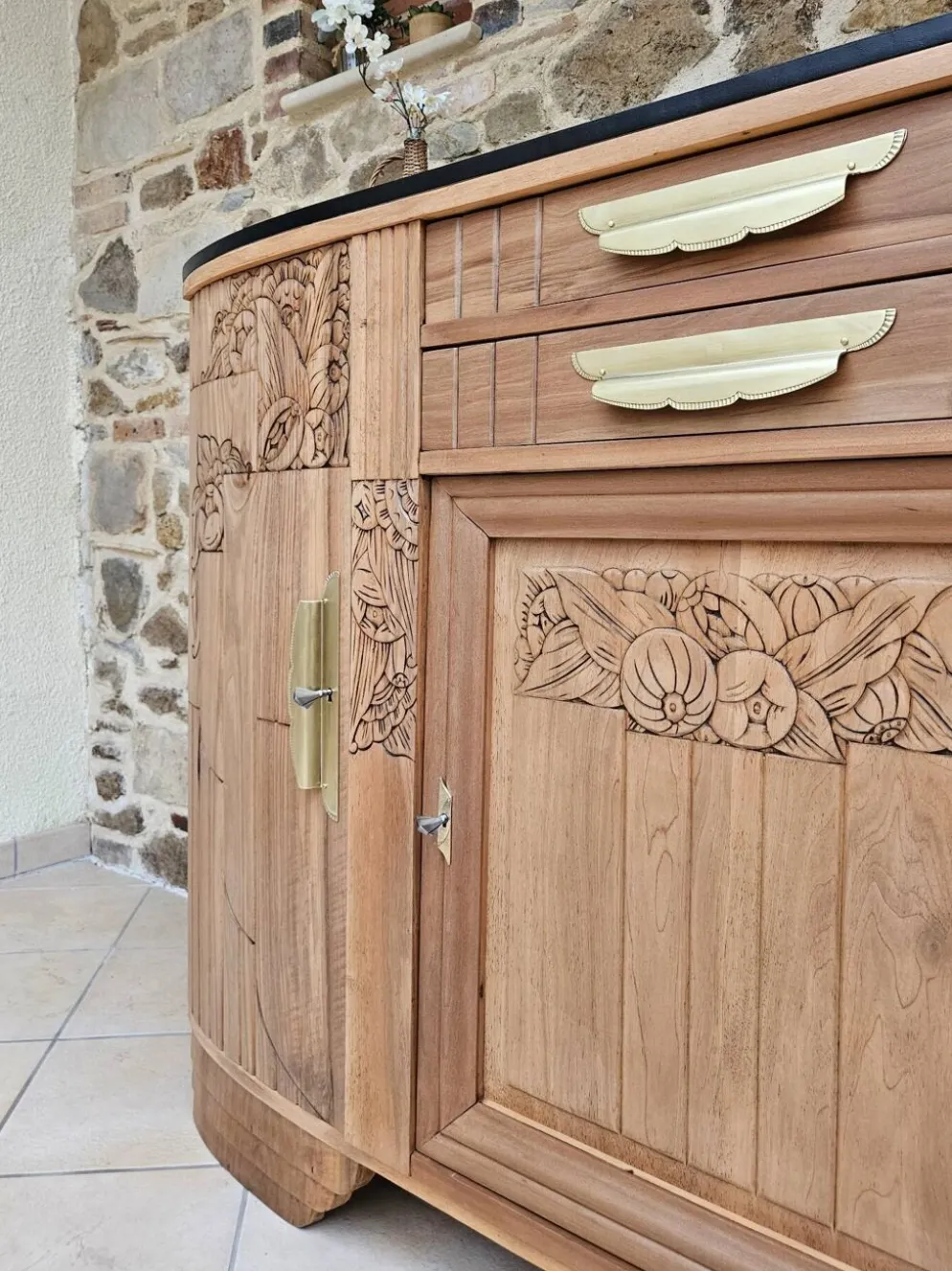 Buffet parisien art déco