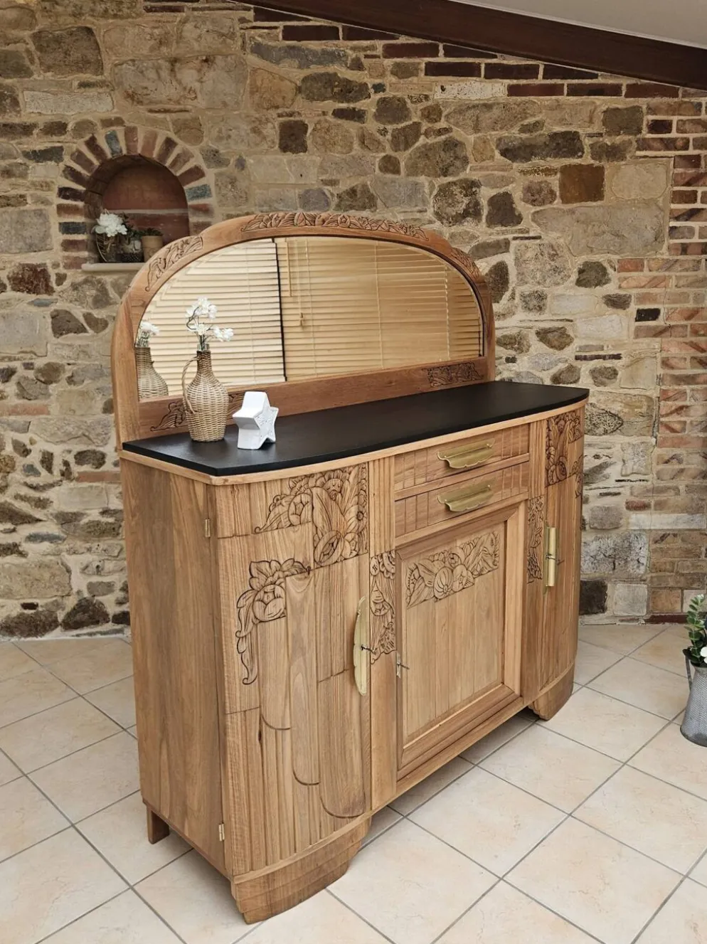 Buffet parisien art déco