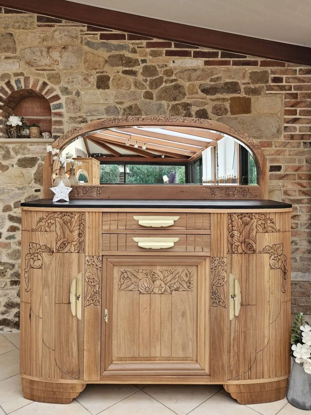 Buffet parisien art déco