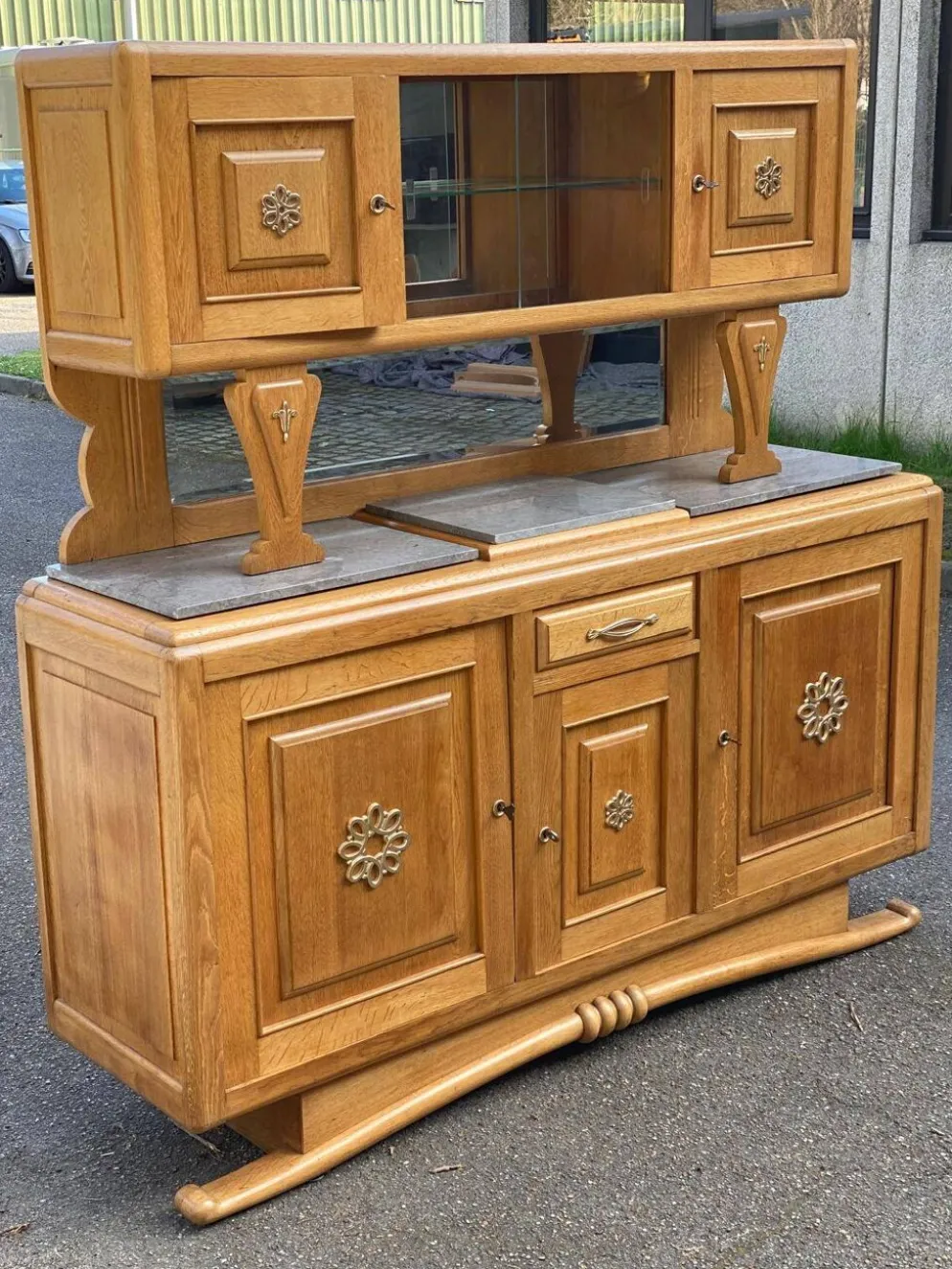 Buffet parisien art déco 2 corps en chêne massif et marbre 1940