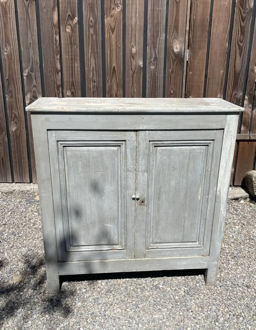 Buffet parisien en bois ancien gris