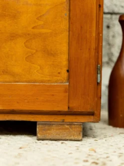 Buffet parisien en bois massif