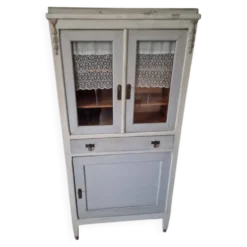 Buffet patiné,3 portes,1 tiroir