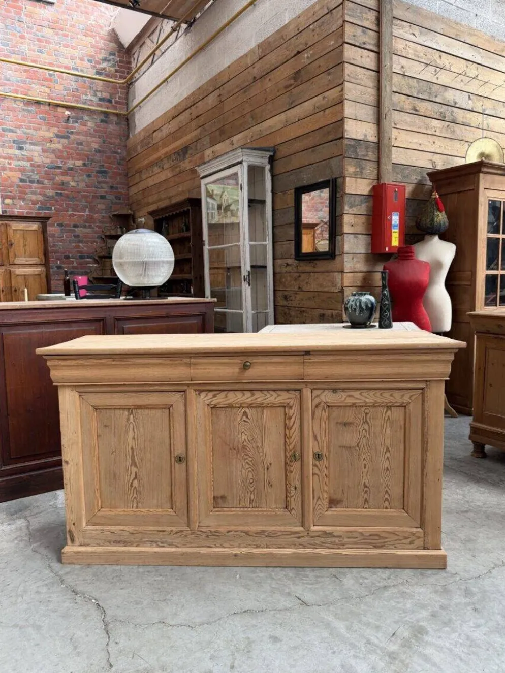 Buffet 3 portes début XXème