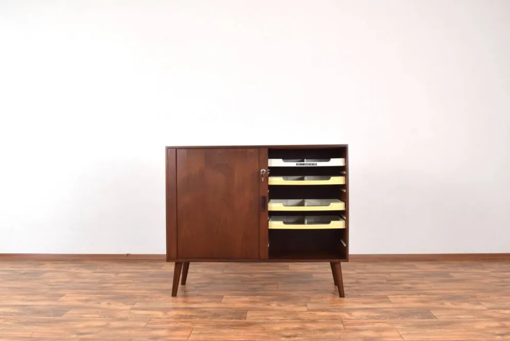 Buffet à portes tambour en teck danois des années 1960.