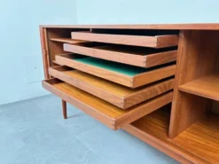 Buffet à portes tambour par Jens Quistgaard pour Peter Løvig