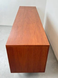 Buffet à portes tambour par Jens Quistgaard pour Peter Løvig