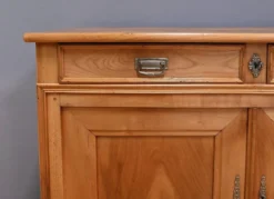 Buffet Régional en Merisier – 1900