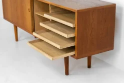 Buffet RY26 par Hans J. Wegner pour Ry Møbler