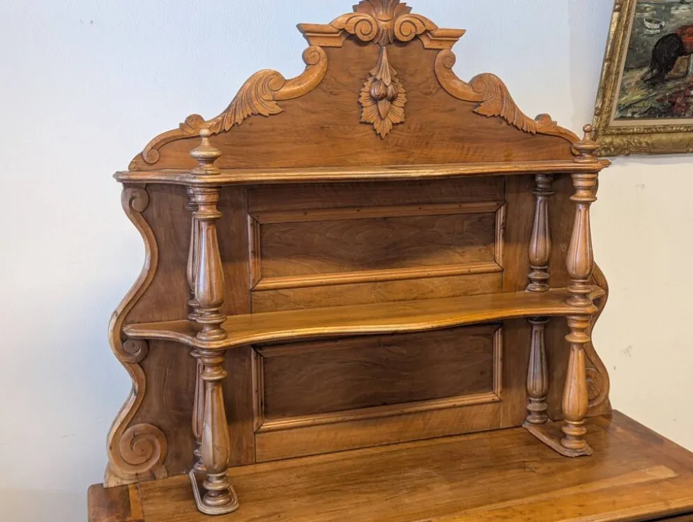 Buffet Saint Hubert fin XIXieme en noyer