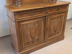 Buffet Saint Hubert fin XIXieme en noyer