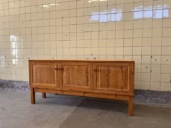 Buffet scandinave en pin massif