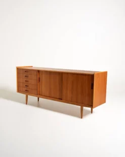 Buffet scandinave en teck, années 1950/60.