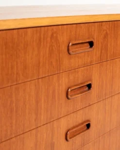 Buffet scandinave en teck, années 1950/60.