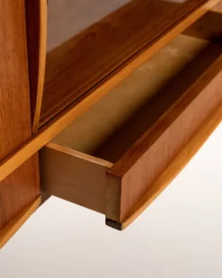 Buffet scandinave en teck avec verre fumé, années 1950-60.