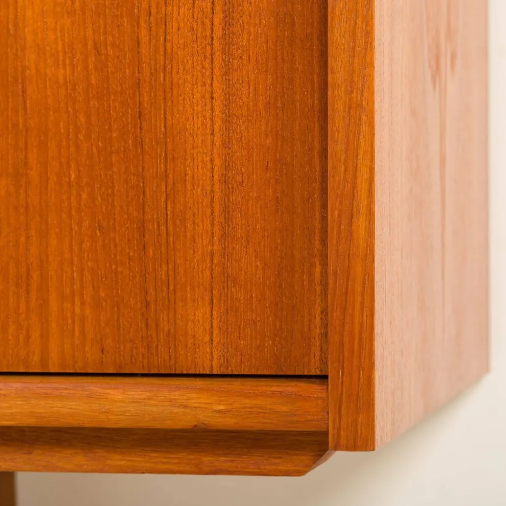 Buffet scandinave en teck dans le style de Nils Jonsson, années 1960.