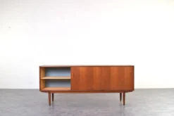 Buffet scandinave en teck du milieu du siècle par Nils Jonsson pour P.S. Heggen